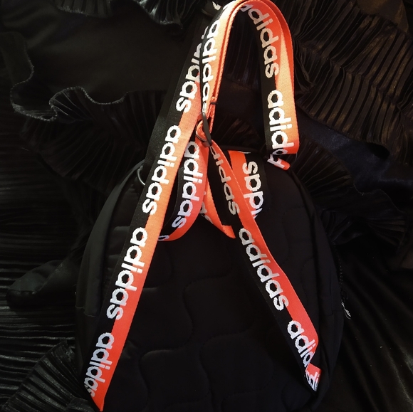 Mini Backpack - Picture 3 of 4